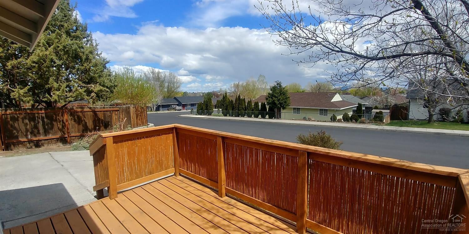2041 Southwest 33rd Street Redmond, OR 97756 - Photo 6 of 20 Additional Photo