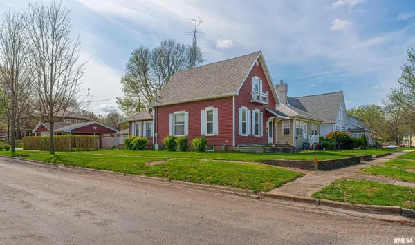 $89,000 | 229 Peoria Street, Lincoln, IL 62656