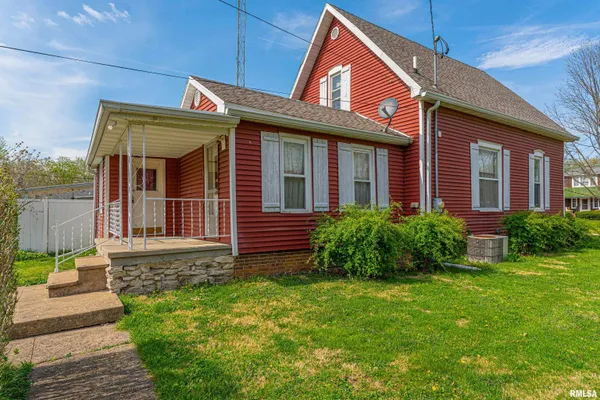 $89,000 | 229 Peoria Street, Lincoln, IL 62656
