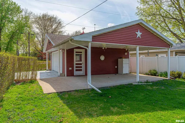 $89,000 | 229 Peoria Street, Lincoln, IL 62656