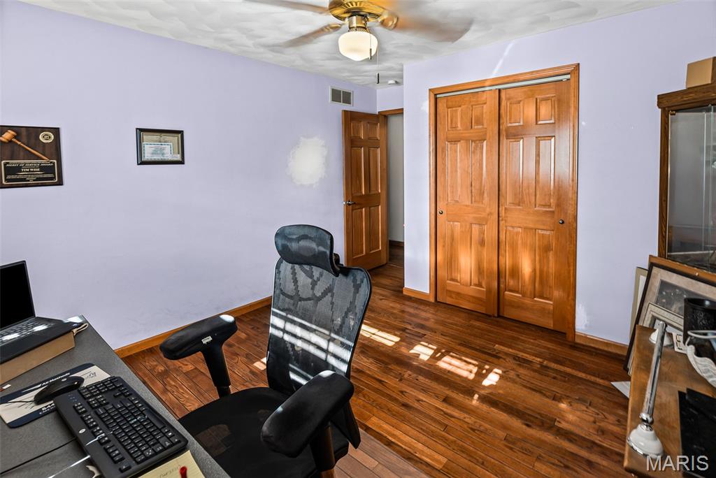 1221 South Clinton Road Caseyville, IL 62232 - Photo 21 of 57 Gallery Image 21