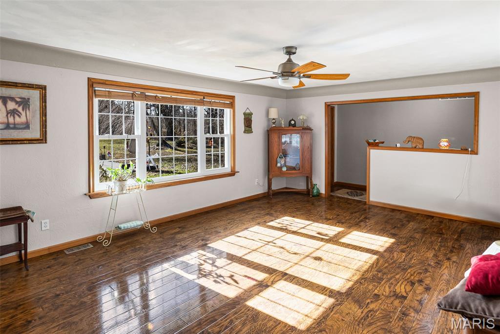 1221 South Clinton Road Caseyville, IL 62232 - Photo 6 of 57 Gallery Image 6