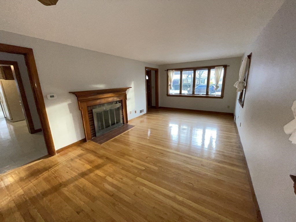 41 Kittredge Road Framingham, MA 01702 - Photo 13 of 23 Gallery Image 13