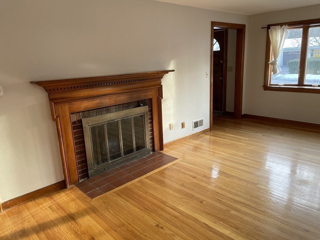 41 Kittredge Road Framingham, MA 01702 - Photo 9 of 23 Gallery Image 9