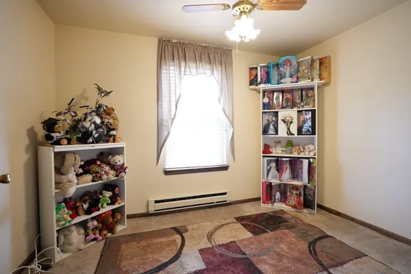 $315,000 | 760 Roosevelt Boulevard, Clayton, NJ 08312