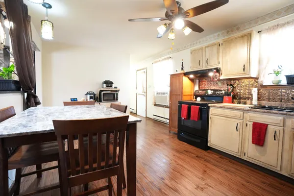 $315,000 | 760 Roosevelt Boulevard, Clayton, NJ 08312