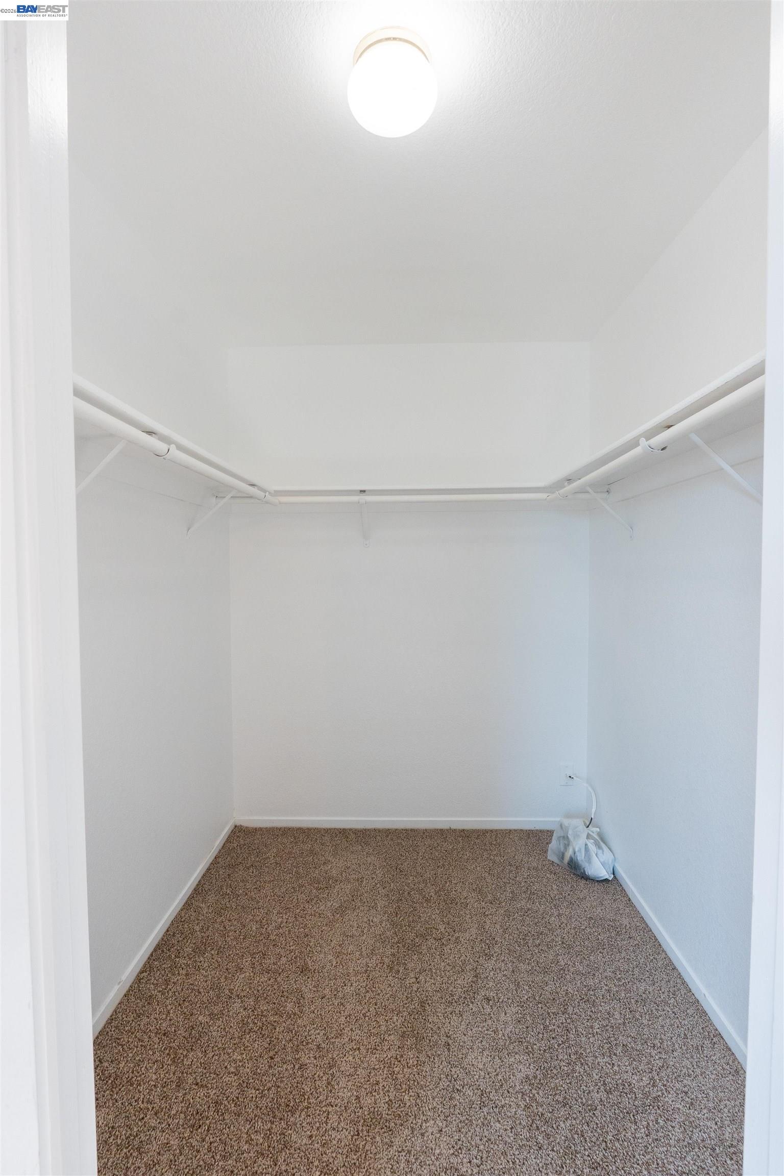 2932 Alcott Court Modesto, CA 95355 - Photo 10 of 39 a view of a small space