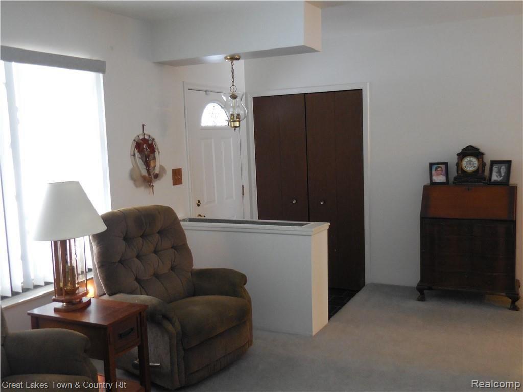 1681 Slater Road Lapeer, MI 48446 - Photo 8 of 29 0120 DSCN6477.JPG