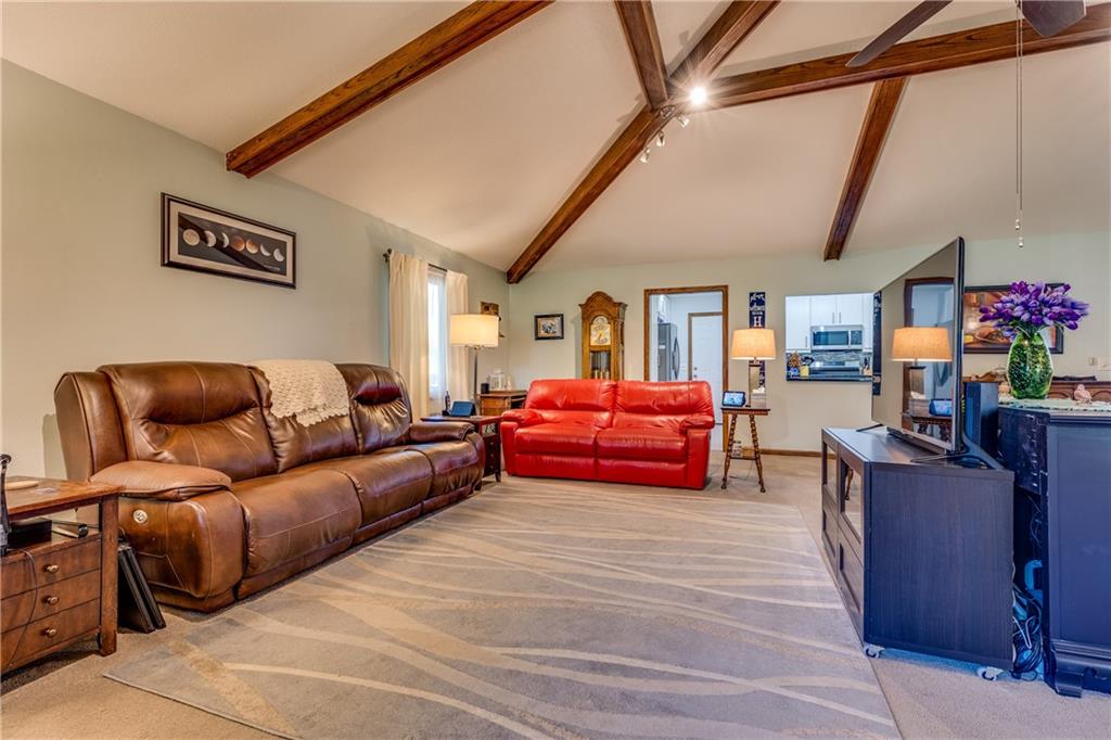 601 14th Street Pleasanton, KS 66075 - Photo 12 of 64