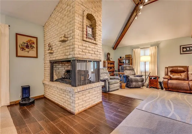 $290,000 | 601 14th Street, Pleasanton, KS 66075