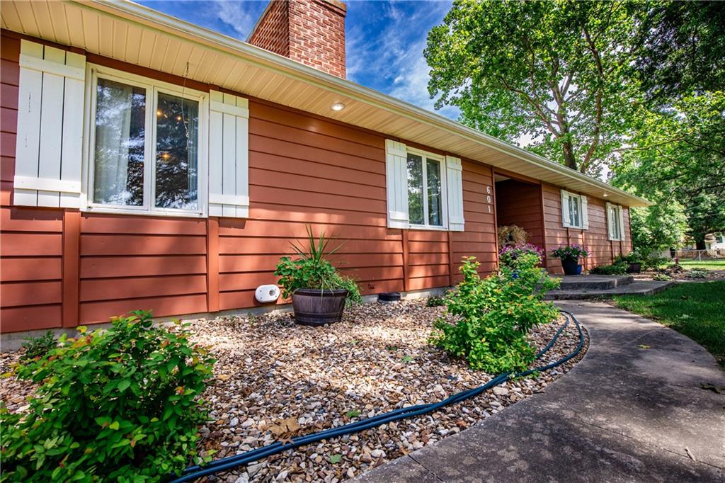 601 14th Street Pleasanton, KS 66075 - Photo 3 of 64