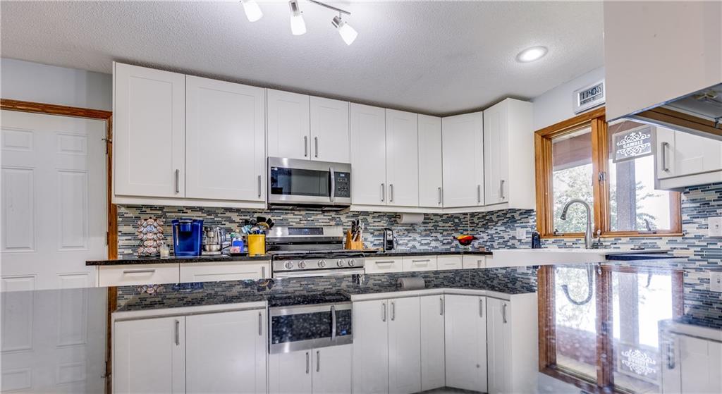 601 14th Street Pleasanton, KS 66075 - Photo 32 of 64