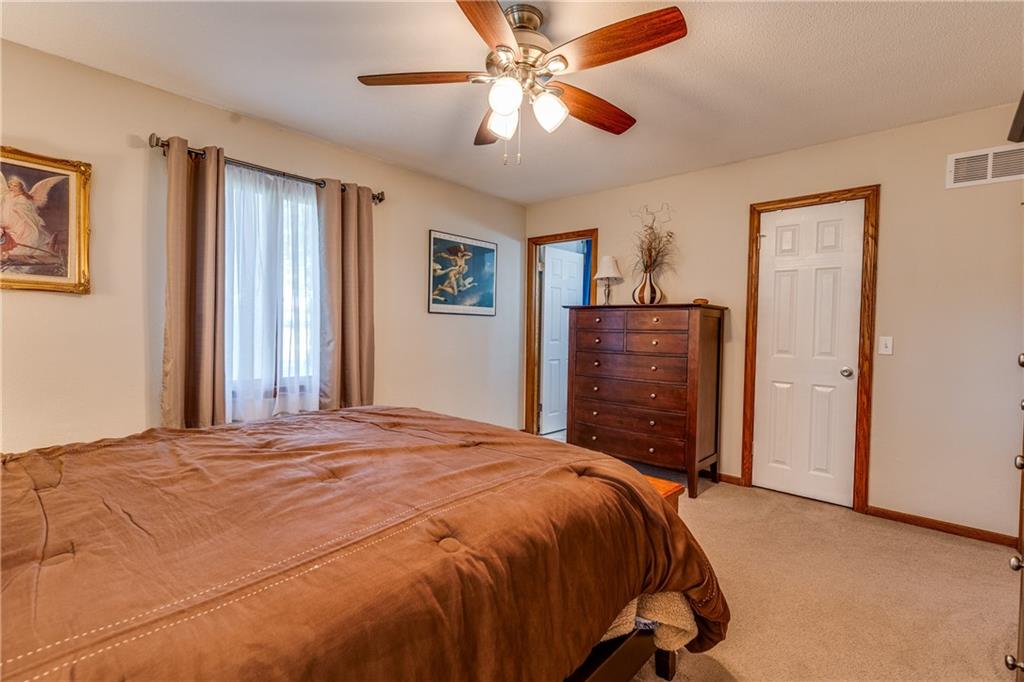 601 14th Street Pleasanton, KS 66075 - Photo 33 of 64