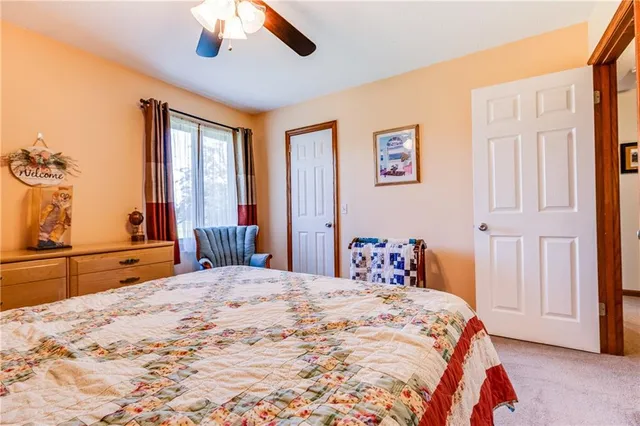 $290,000 | 601 14th Street, Pleasanton, KS 66075