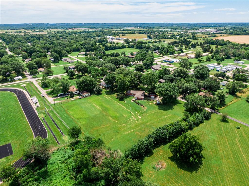 601 14th Street Pleasanton, KS 66075 - Photo 58 of 64