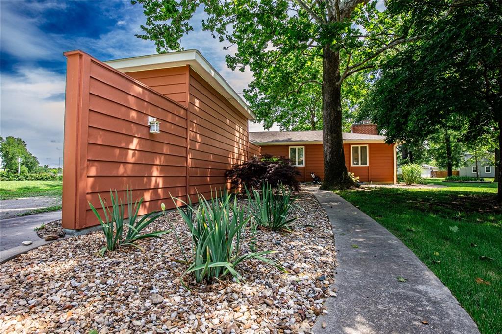 601 14th Street Pleasanton, KS 66075 - Photo 10 of 64