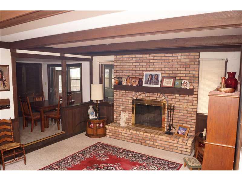 20 South Restin Road Greenwood, IN 46142 - Photo 2 of 10 Gallery Image 2