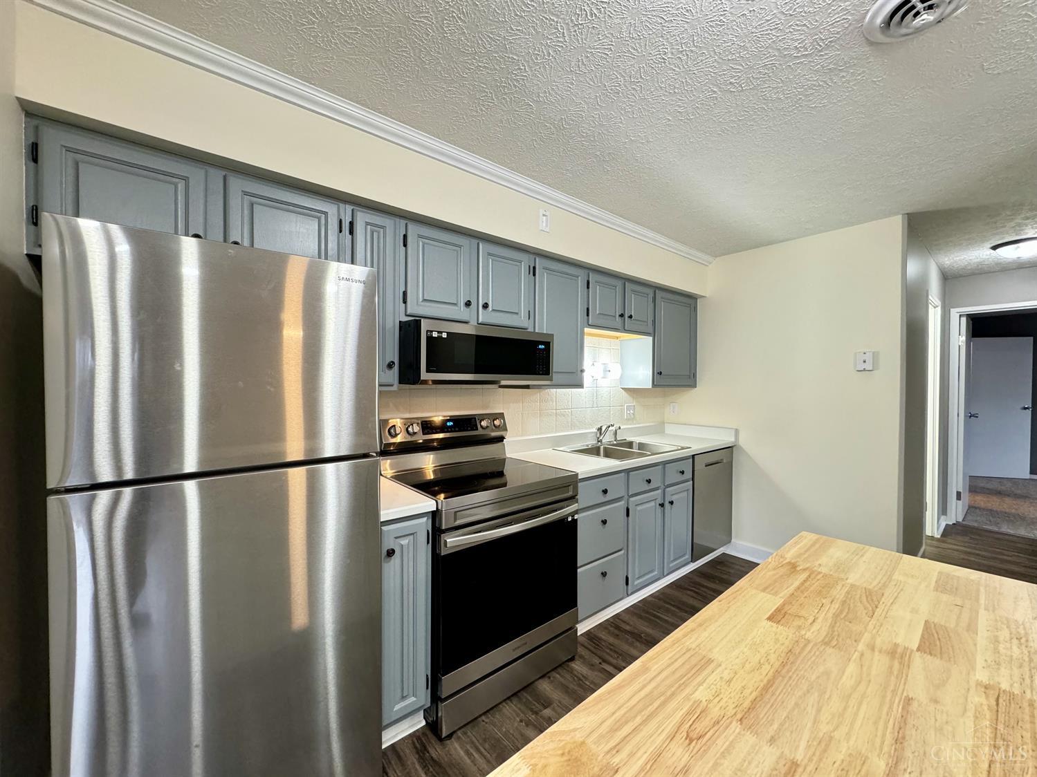 6588 Hearne Road, Unit 36 Cincinnati, OH 45248 - Photo 8 of 35