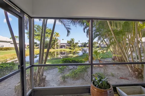 $464,000 | 107 Waterview Drive, Palm Beach Gardens, FL 33418