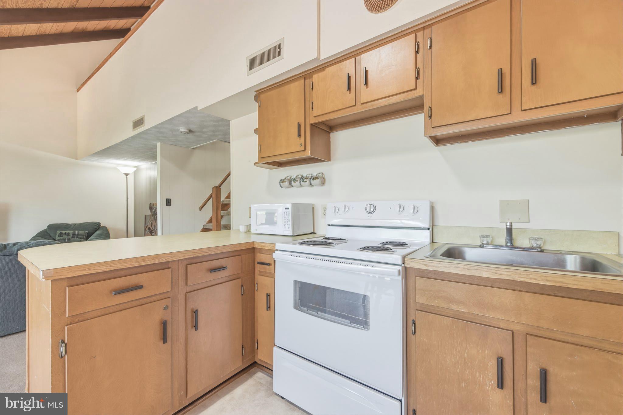274 The Hill Road, Unit 13C Basye, VA 22810 - Photo 22 of 45 Kitchen