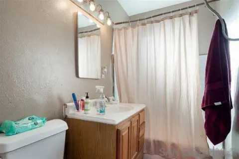 $1,200,000 | 811 South 32nd Street, San Diego, CA 92113