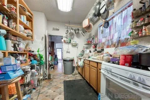 $1,200,000 | 811 South 32nd Street, San Diego, CA 92113