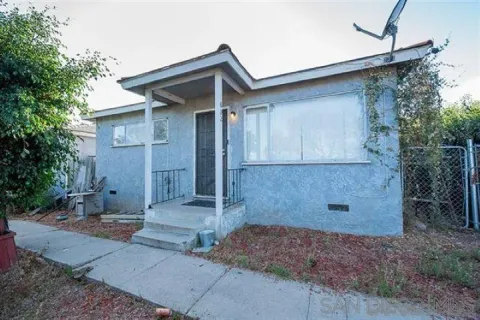 $1,200,000 | 811 South 32nd Street, San Diego, CA 92113