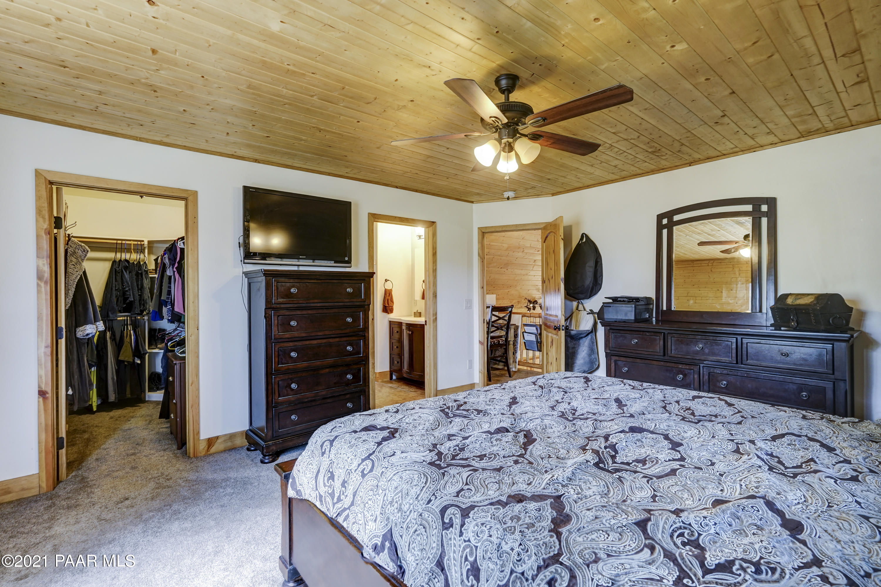 4301 East Sheldon Road Prescott, AZ 86303 - Photo 23 of 31 Main bedroom