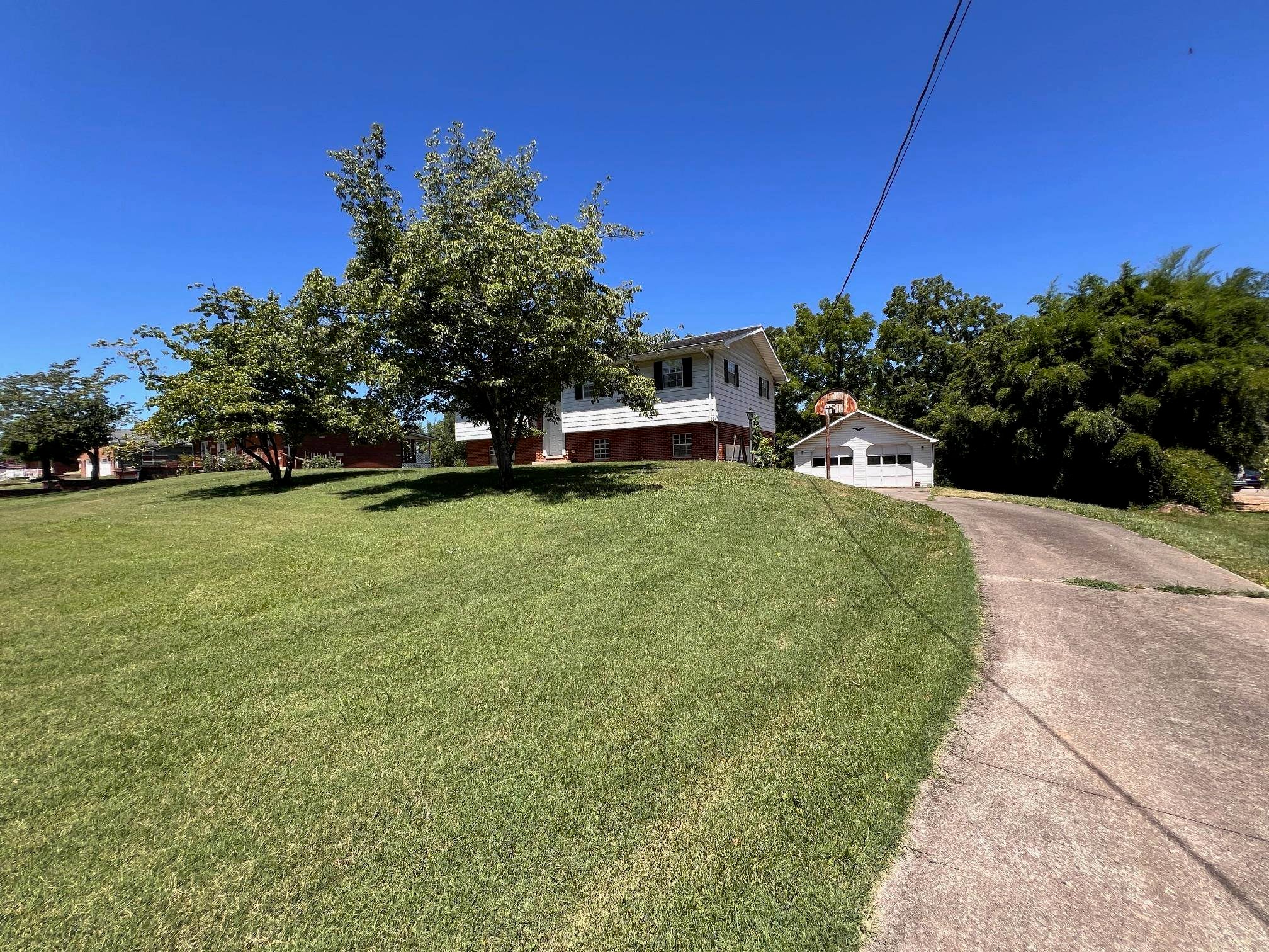 2961 Ohio River Road Huntington, WV 25702 - Photo 24 of 32 Gallery Image 24