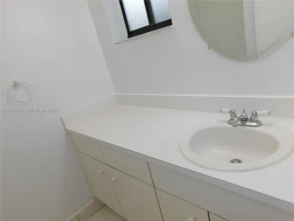 $1,900 | 8025 Southwest 107th Avenue, Unit 321, Miami, FL 33173