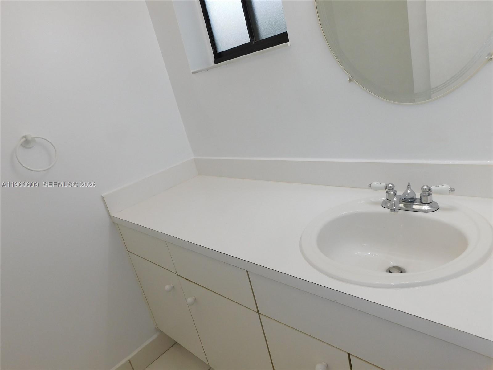8025 Southwest 107th Avenue, Unit 321 Miami, FL 33173 - Photo 11 of 24 1/2 BATH FOR GUESTS