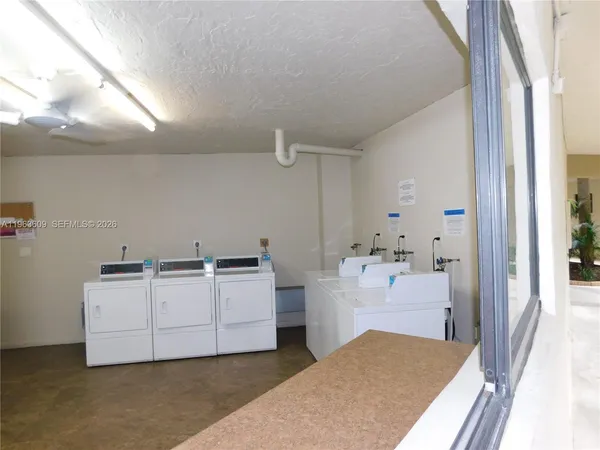 $1,900 | 8025 Southwest 107th Avenue, Unit 321, Miami, FL 33173