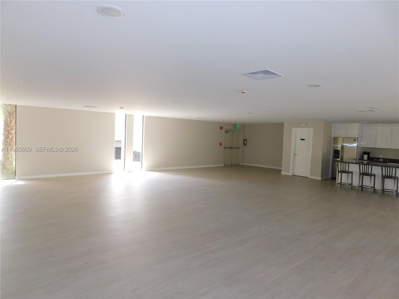 8025 Southwest 107th Avenue, Unit 321 Miami, FL 33173 - Photo 19 of 24 CLUBHOUSE WITH KITCHEN