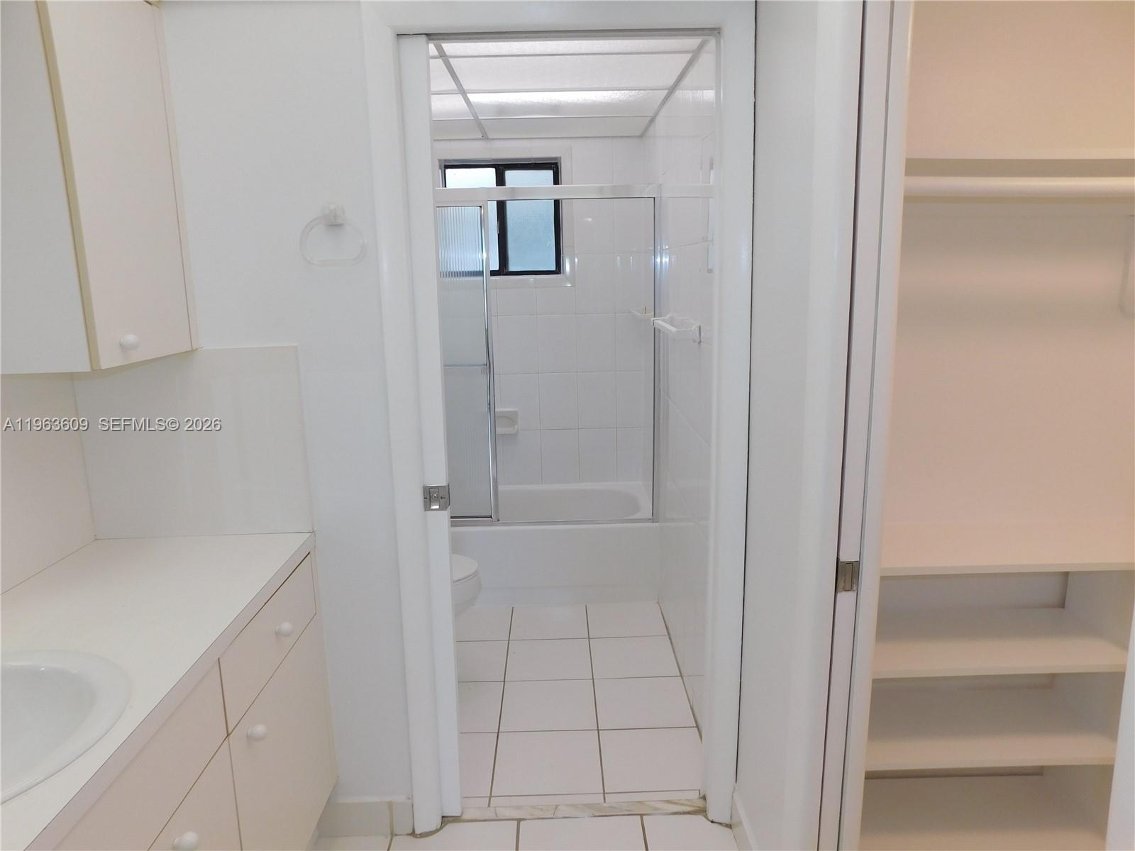 8025 Southwest 107th Avenue, Unit 321 Miami, FL 33173 - Photo 9 of 24 VANITY AREA