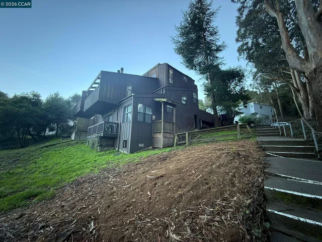 $1,110,000 | 119 Lincoln Drive, Sausalito, CA 94965