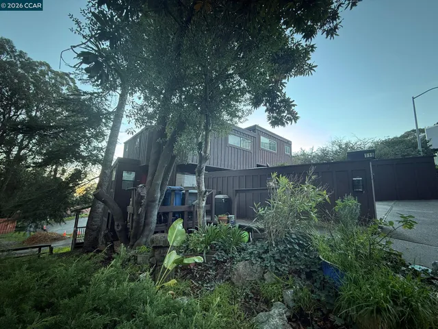 $1,110,000 | 119 Lincoln Drive, Sausalito, CA 94965