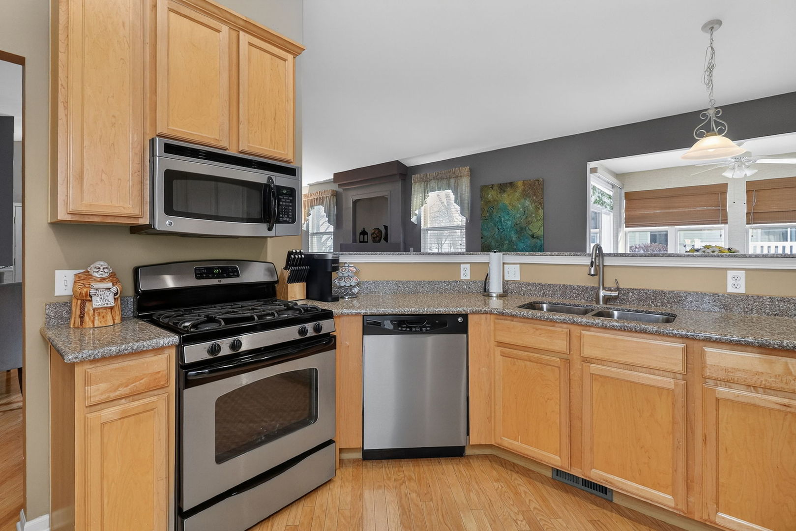 1592 Ludington Circle Romeoville, IL 60446 - Photo 11 of 24