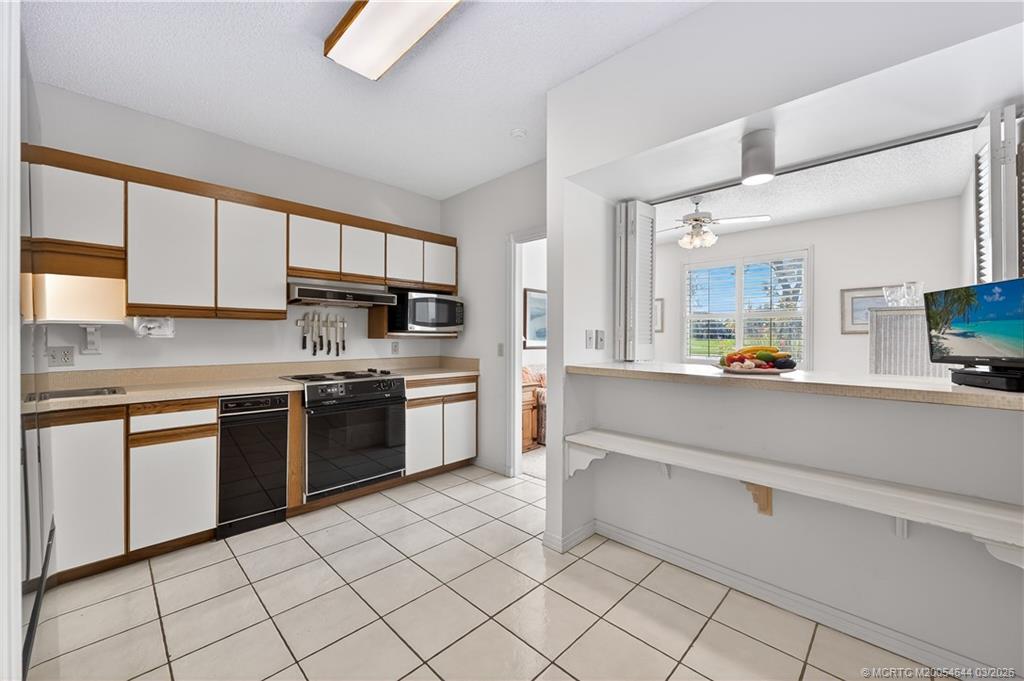 12455 Harbour Ridge Boulevard, Unit 25 Palm City, FL 34990 - Photo 11 of 37