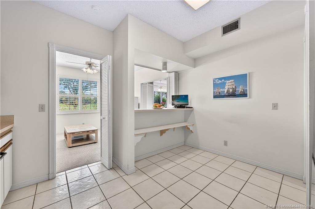 12455 Harbour Ridge Boulevard, Unit 25 Palm City, FL 34990 - Photo 13 of 37