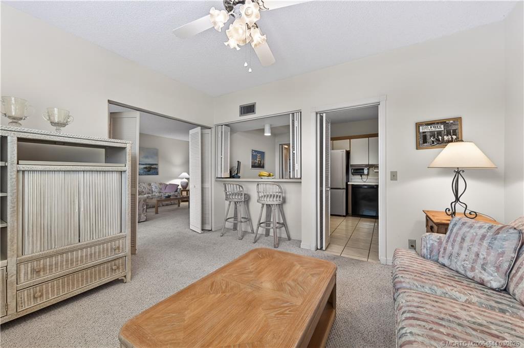12455 Harbour Ridge Boulevard, Unit 25 Palm City, FL 34990 - Photo 9 of 37