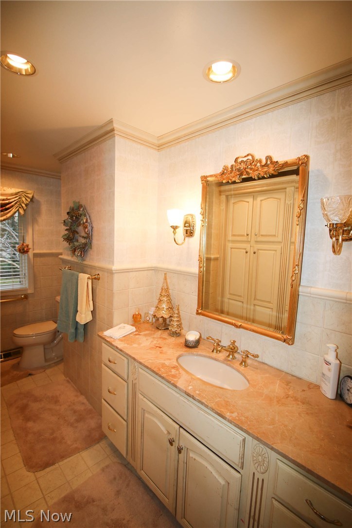 319 Stouffer Road Akron, OH 44333 - Photo 4 of 27 Gallery Image 4