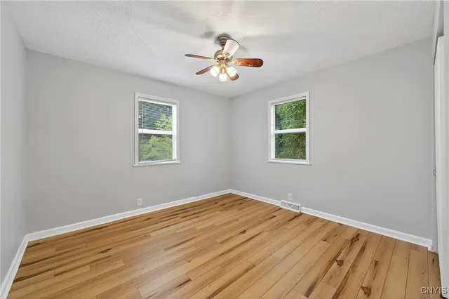 $239,000 | 9541 Horseshoe Island Road, Clay, NY 13041