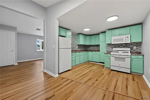 $239,000 | 9541 Horseshoe Island Road, Clay, NY 13041