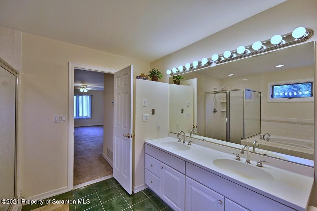 649 White Birch Road Clarks Summit, PA 18411 - Photo 39 of 81 Gallery Image 39