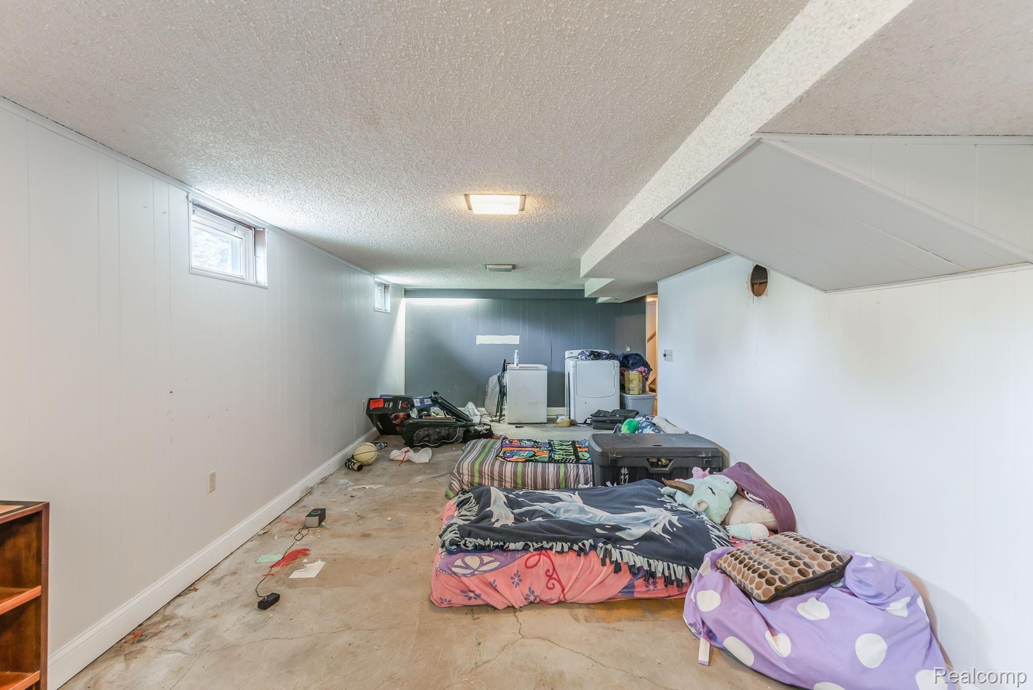 10864 Lansing Road Durand, MI 48429 - Photo 29 of 46 29.jpg