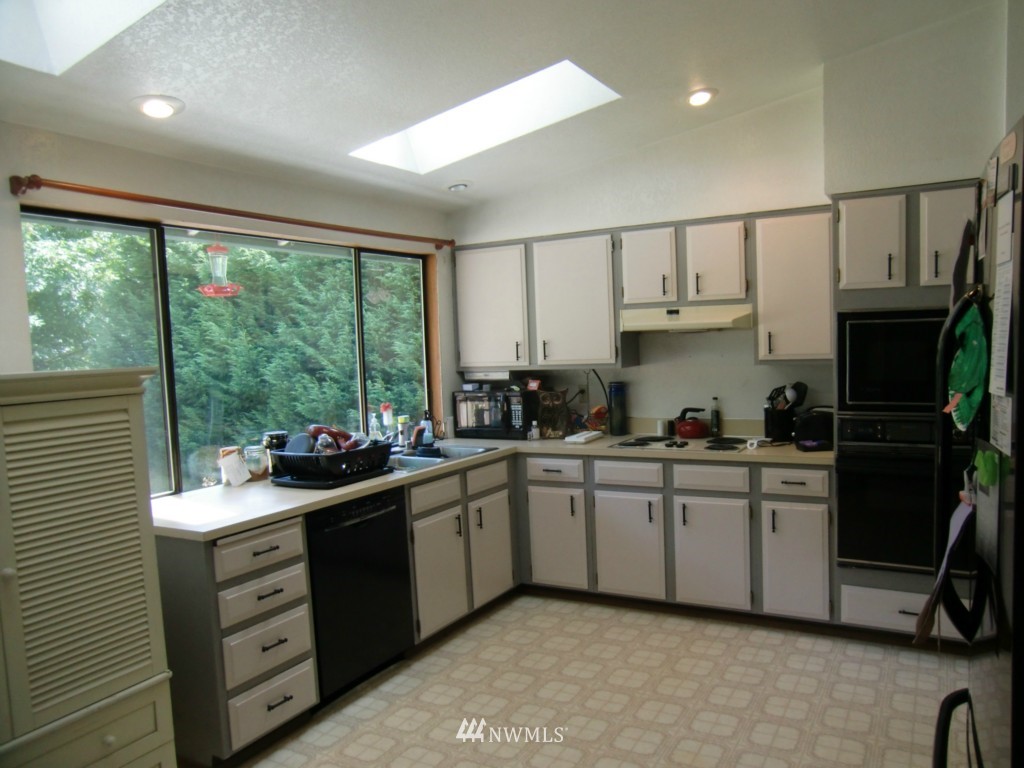 917 Duchess Road Bothell, WA 98012 - Photo 9 of 23