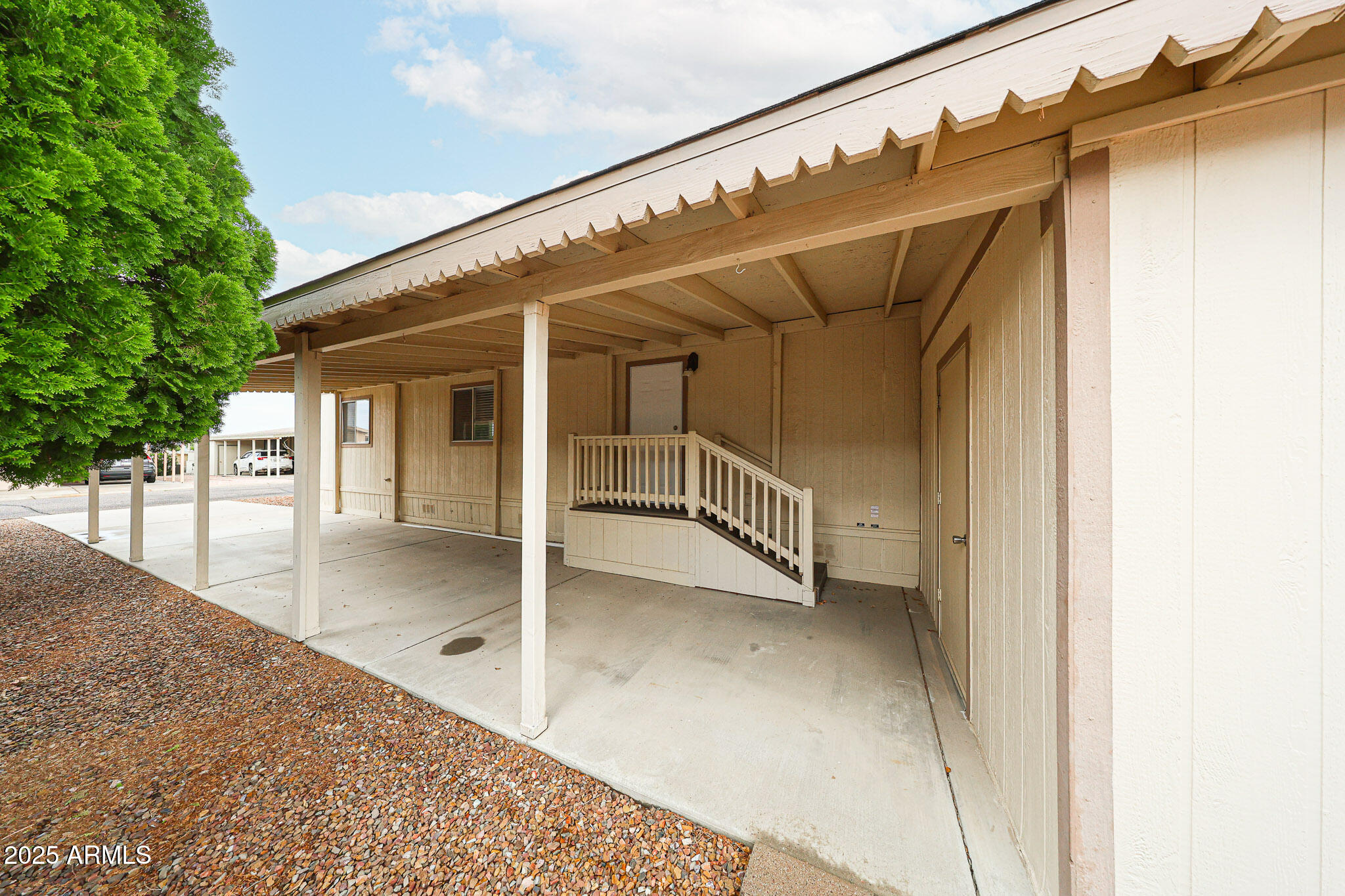 3901 East Pinnacle Peak Road, Unit 36 Phoenix, AZ 85050 - Photo 21 of 26 a view of a porch