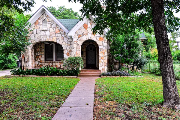 $2,775 | 3908 Becker Avenue, Austin, TX 78751