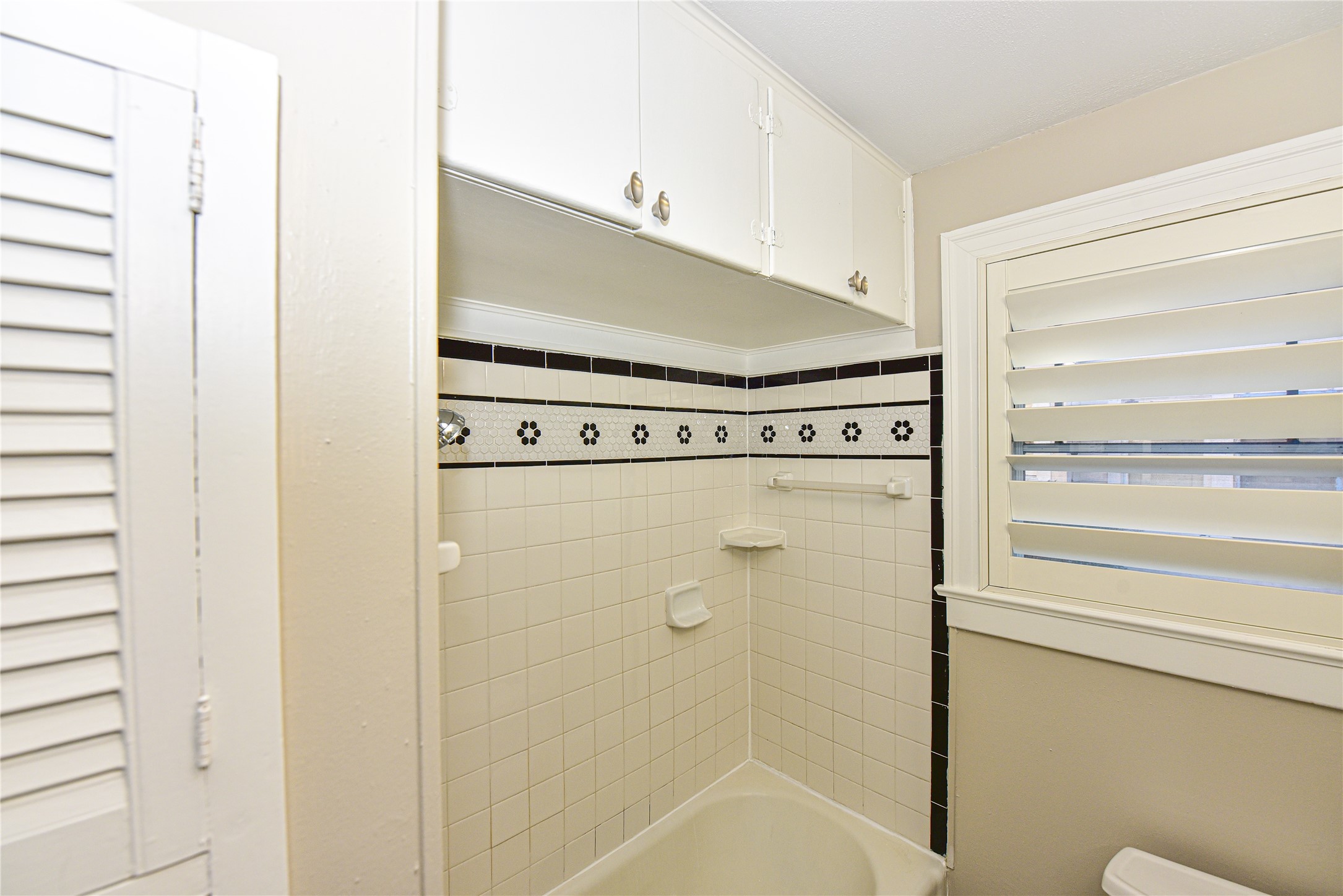 3908 Becker Avenue Austin, TX 78751 - Photo 22 of 23