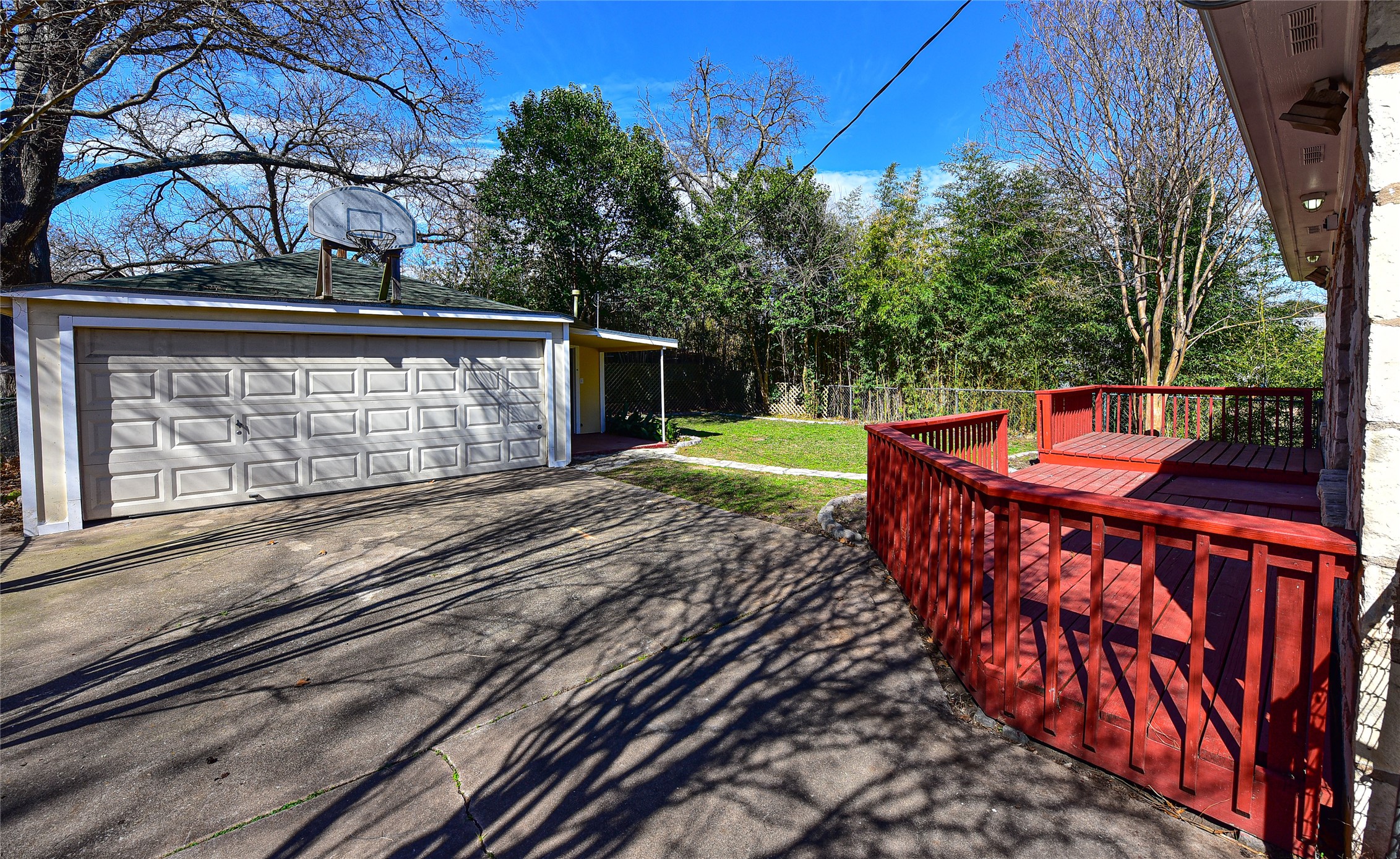 3908 Becker Avenue Austin, TX 78751 - Photo 3 of 23 Large back deck
